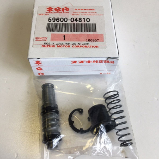 SUZUKI 5960004810 59600-04810 5960036820 59600-36820 PISTON/CUP SET