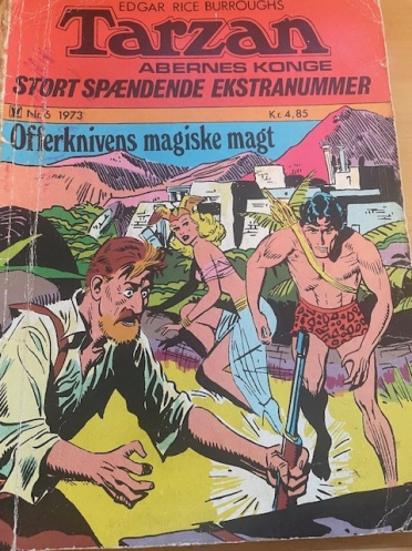 B&oslash;ger, blade og tegneserier