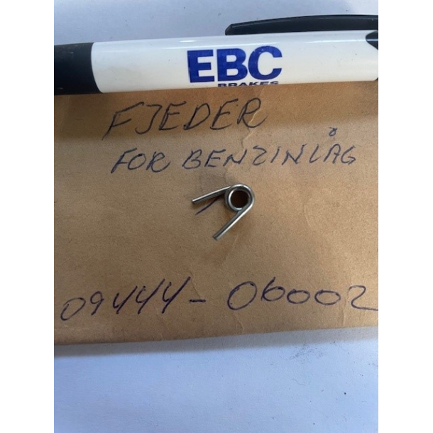 Suzuki 0944406002 09444-06002 Spring fjeder tankdksel benzinlg T350 T500 GT750