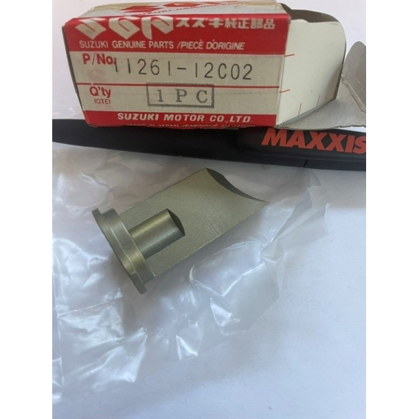 SUZUKI 1126112C02 11261-12C02 1126112C00 11261-12C00 1126112C01 11261-12C01 1126112C03 11261-12C03 GUIDE,EXHAUST VALVE RH RGV250 VJ21 89 S Aprilia RS250