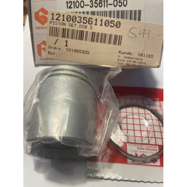 SUZUKI 1210035611050 12100-35611-050 1210343820050 12103-43820-050 1211043000050  PISTON SET(OS0.5)