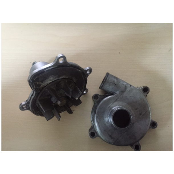 BRUGT 17400-17E01 PUMP ASSY,WATER Vandpumpe Gsxr 600/750/1100W RF600/900 SB6