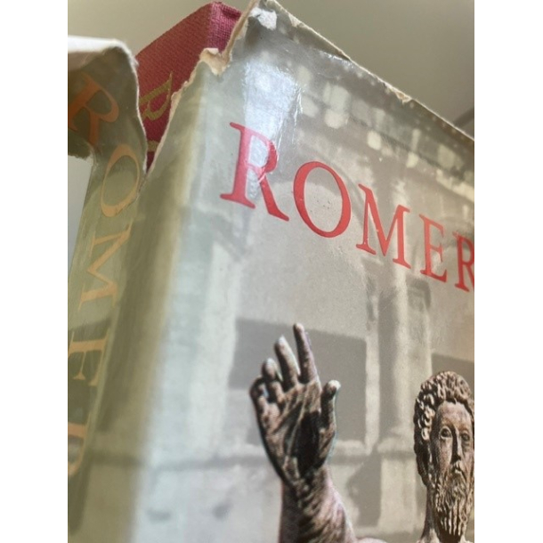 BRUGT RIMELIG STAND Romersk Kunst af George M. A. Hanfmann Hardcover med smudsomslag Samlerens Forlag 1964 OBS skader smudsomslag
