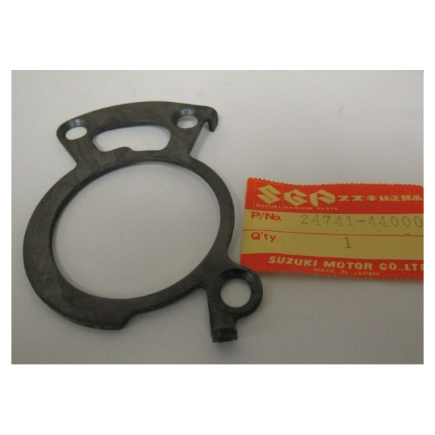 SUZUKI 2474144000 24741-44000 PLATE,COUNTERSHAFT BEARING GS400/425/500/550/650