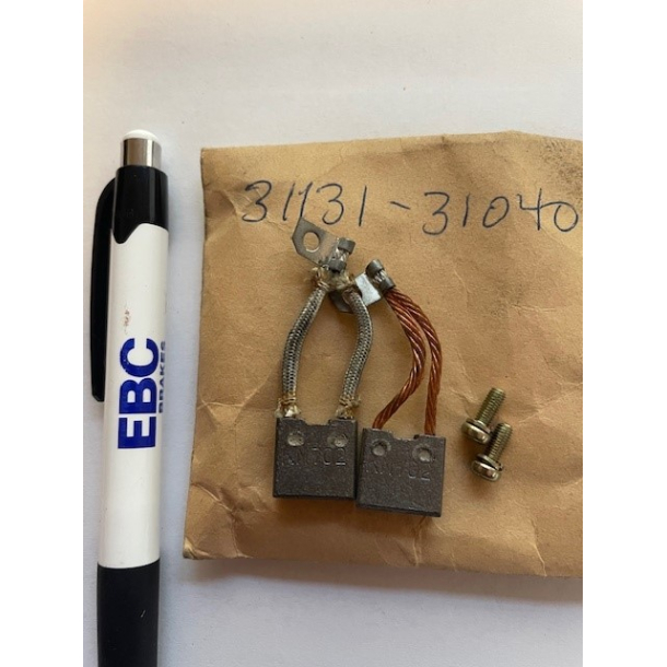 SUZUKI 3113131040 31131-31040 BRUSH SETGS400 GS550GS750 GS750 GS1000GSX750GT750