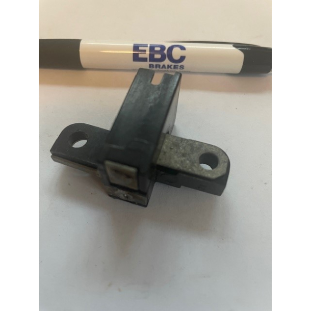 Suzuki 3165633011 31656-33011 3165633012 31656-33012 Holder, Carbon Brush GT380 GT550