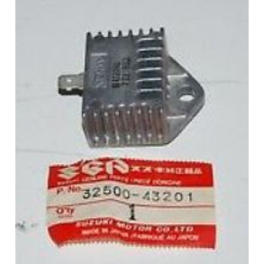Suzuki 32500-43201 3250043201 32500-43200 REGULATOR ASSY, VOLTAGE FZ50 ZR50FR50FR80