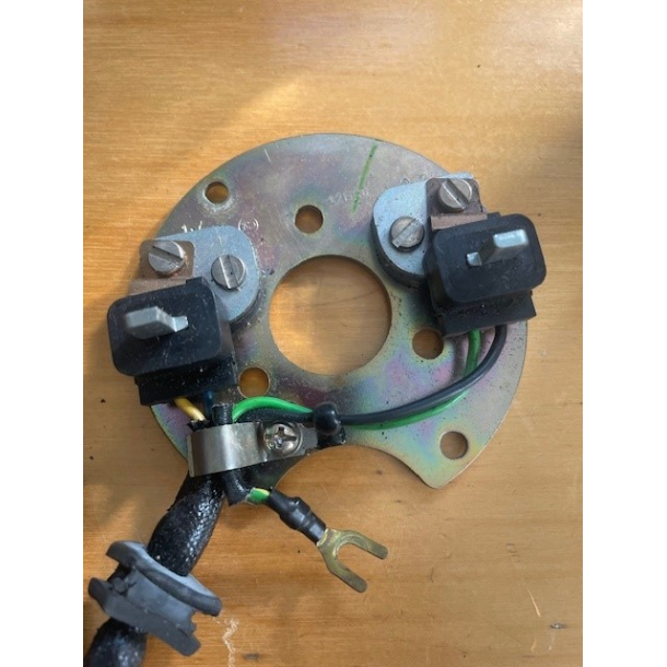 SUZUZKI 3311031311 33110-31311 3311009X50 33110-09X50 STATOR,SIGNAL GENERATOR OBS mangler stik 