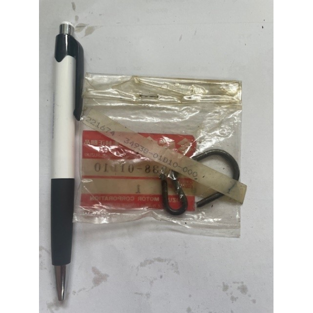 SUZUKI 3493801D10 34938-01D10 34938-01D00 GUIDE,SPEEDOMETER CABLE NO.3 GS500 GS500E GS500F 89-09