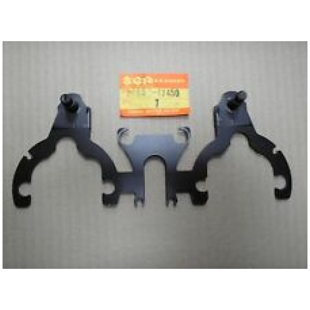 Suzuki 3495047450 34950-47450 BRACKET, COMBINATION METER GS500/550/650