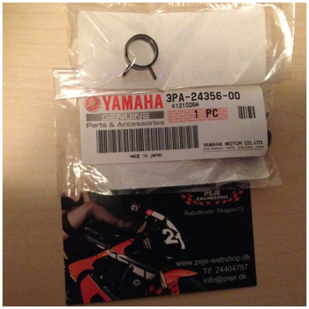 Yamaha 3PA-24356-00 CLIP, PIPE 1 Clips slange master reservoir FZR/YZF/TZ7YFZ