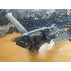 BRUGT FODHVILER OG BREMSEPEDAL GSFS1200 97-05 SUZUKI 43510-27820 BRACKET SET,FR FOOTREST,R