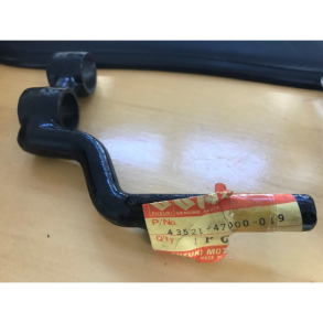 SUZUKI 4352147000019 43521-47000-019 BRACKET, FOOTREST, LEFT GS550 1977-1979