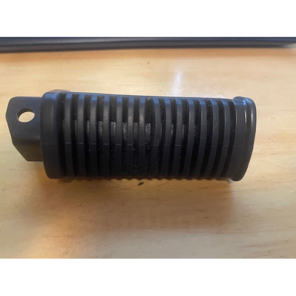 SUZUKI 4355034511 43550-34511 4355034501 43550-34501 4355034500 43550-34500 RUBBER,FOOTREST