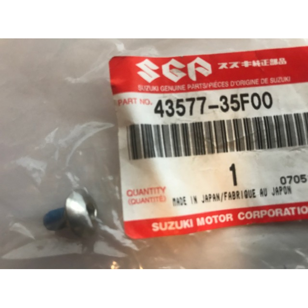 SUZUKI 4357735F00 43577-35F00 (43577-35F10) SCREW,FOOTREST GUARD,L VL125/250 GSXR600/750/1000