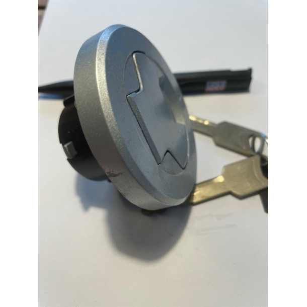 Suzuki 4420039840 44200-39840 4420039841 44200-39841 Cap Set, Fuel Tank VZ800 VZ1500 VZR1800