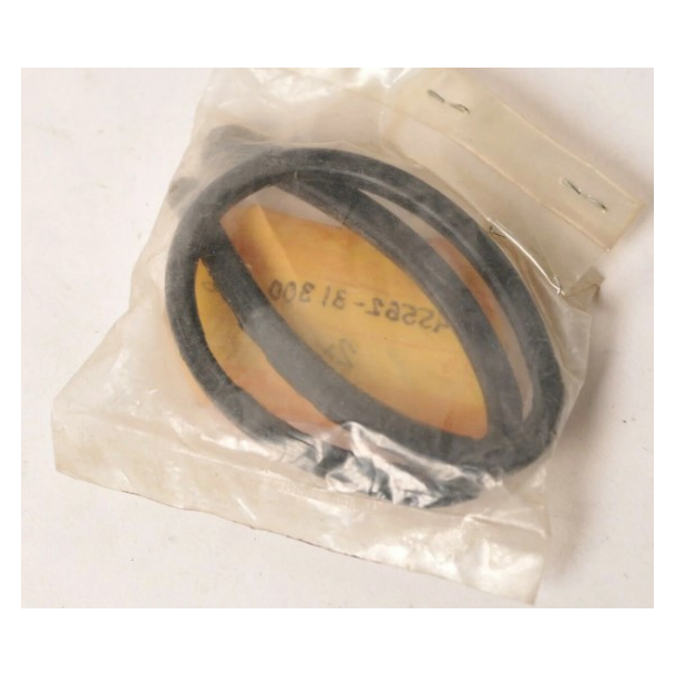 Suzuki 4556231300 45562-31300 Molding, Seat Tail Cover GS750E GS750ES GSX750E GSX750EF GSX750ES