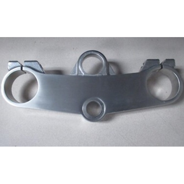 SUZUKI 5131117D00 51311-17D00 HEAD,STEERING STEM GSXR750 1991