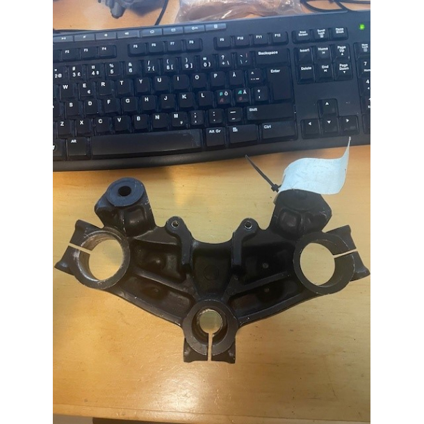 BRUGT Suzuki 5131147000291 51311-47000-291 HEAD,STEERING STEM GS550 GS750