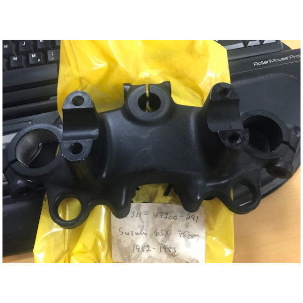 SUZUKI 5131147200291 5131147200291 HEAD,STEERING STEM GS550/750 GSX750