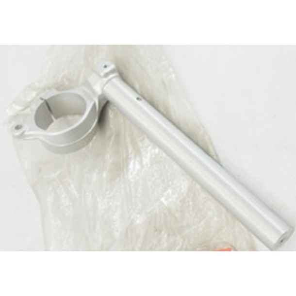 SUZUKI 5611133E00 56111-33E00 HANDLEBAR,R GSXR750 SRAD 1996-1999