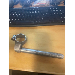 BRUGT CLIPON STYR HJRE SUZUKI 5611133E00 56111-33E00 HANDLEBAR,R GSXR750 SRAD 1996-1999