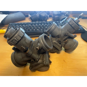 BRUGT Vintage st af 2 stk MIKUNI KARBURATOR Japaner/BMW?