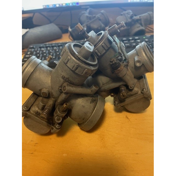 BRUGT Vintage st af 2 stk MIKUNI KARBURATOR Japaner/BMW?