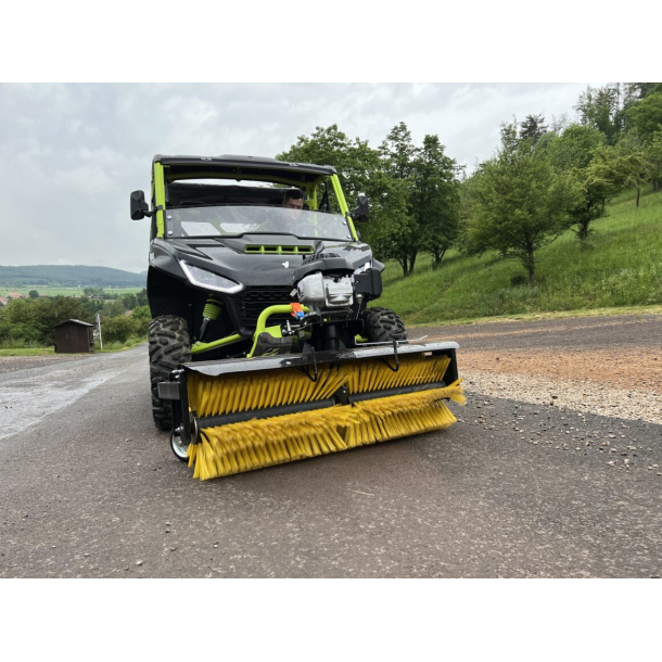 SHARK PROFESIONAL SWEEPING BRUSHES FOR ATV - UTV, ENGINE HONDA  Vinkelkost til ATV - UTV