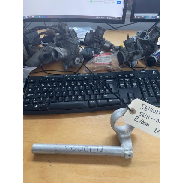 BRUGT HJRE CLIPON STYR SUZUKI 5611102F00 56111-02F00 HANDLEBAR,R TL1000S 1997-2000 USED 2. HAND