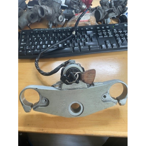 BRUGT VERSTE GAFFEL BRO OG TNDINGSLS DEFEKT STIK SE FOTOS CROWN, HANDLE YAMAHA YZF600 TRX800