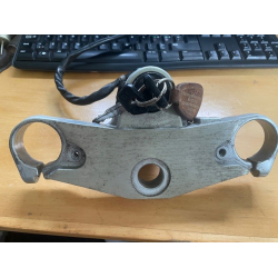 BRUGT VERSTE GAFFEL BRO OG TNDINGSLS DEFEKT STIK SE FOTOS CROWN, HANDLE YAMAHA YZF600 TRX800