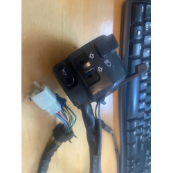 BRUGT STYRKONTAKT DEFEKT STIK SE FOTOS YAMAHA 4TV8397200 4TV-83972-00 SWITCH, HANDLE 4 YZF600R