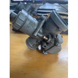  BRUGT Karburator SUZUKI CARBURETOR ASSY, RH A,B 13201-15313 MIKUNI SUZUKI T500 GT500