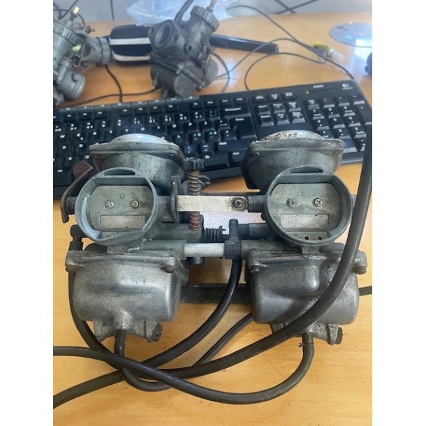 BRUGT Karburator keihin v52b CARBURETOR ASSY KAWASAKI 16001300 KZ400